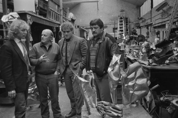 rives (jean-pierre)
feraud (albert) sculpteur
dintrans (philippe)
garuet (jean-pierre)
dans l'atelier de l'artiste a l'occasion des 27 ans de Dintrans.